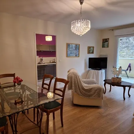 2 - Bord De - Wi-fi Apartment *