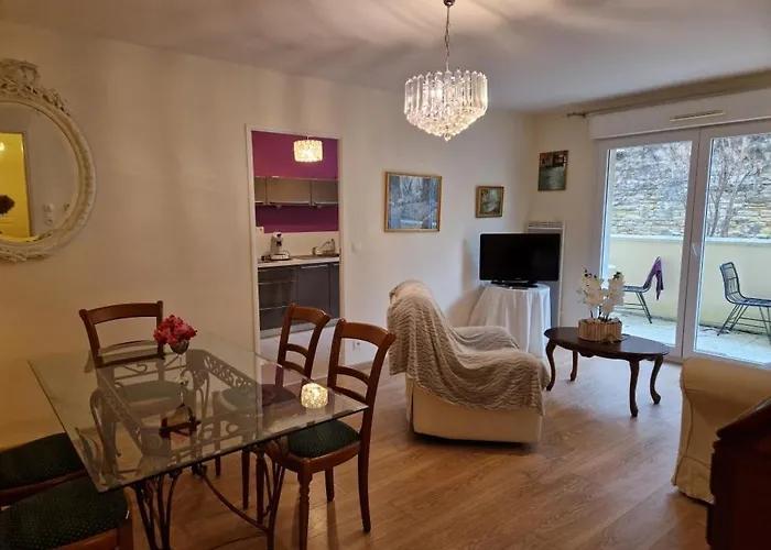 2 - Bord De - Wi-fi Apartment *